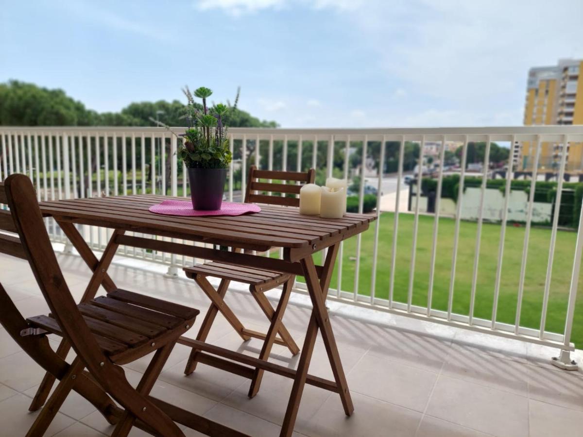 Apartamentos Con Terraza Frente Al Mar By Color Flats Canet d’En Berenguer Kültér fotó