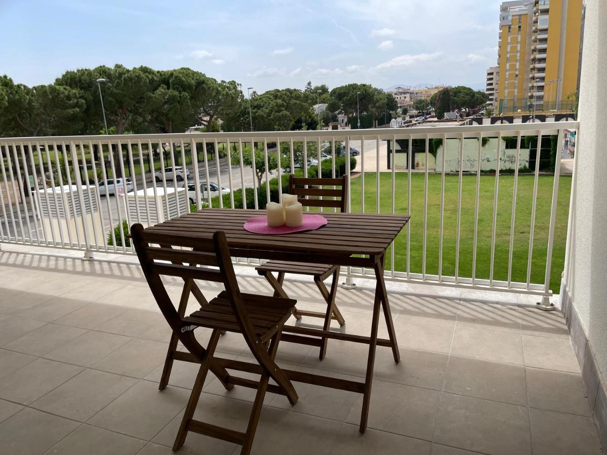 Apartamentos Con Terraza Frente Al Mar By Color Flats Canet d’En Berenguer Kültér fotó